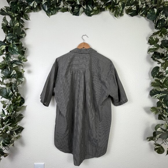 Van Heusen Short Sleeve Front Button Shirt Gingham Plaid Men’s Size L - Picture 2 of 7